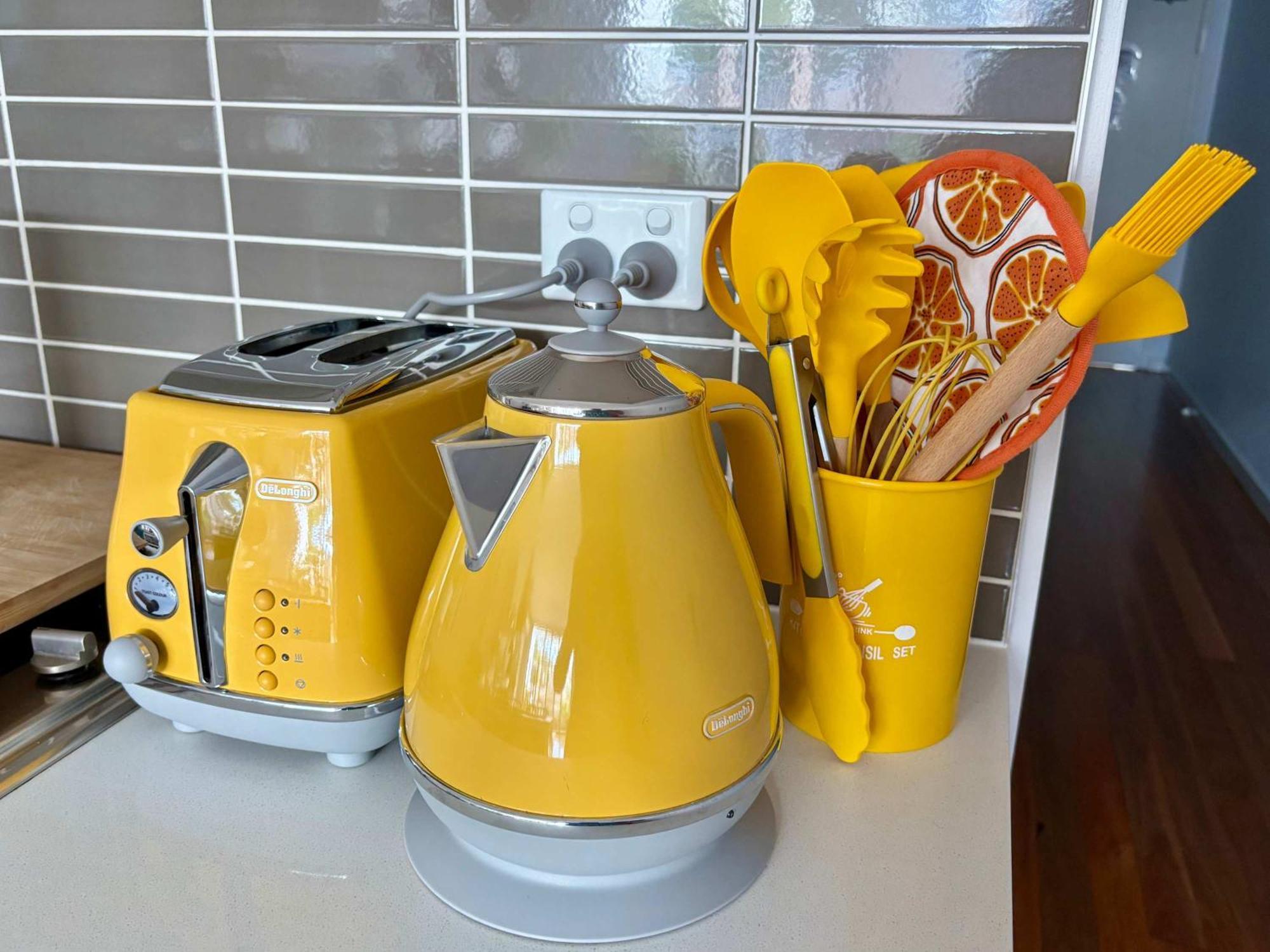 Apartment Colourful 1-bdr Near Train Station Cbd 15 Mins Sydney